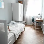 Апартаменты Cozy & Free Parking Family Friendly