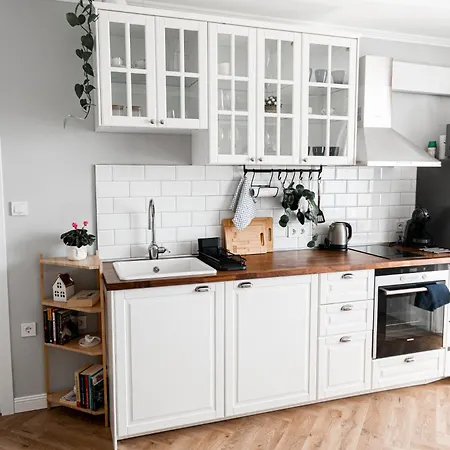 Cozy Stay, Free Parking, Quiet Nights Apartment