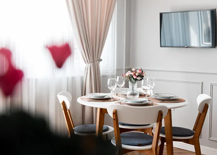 Cozy Stay, Free Parking, Quiet Nights *