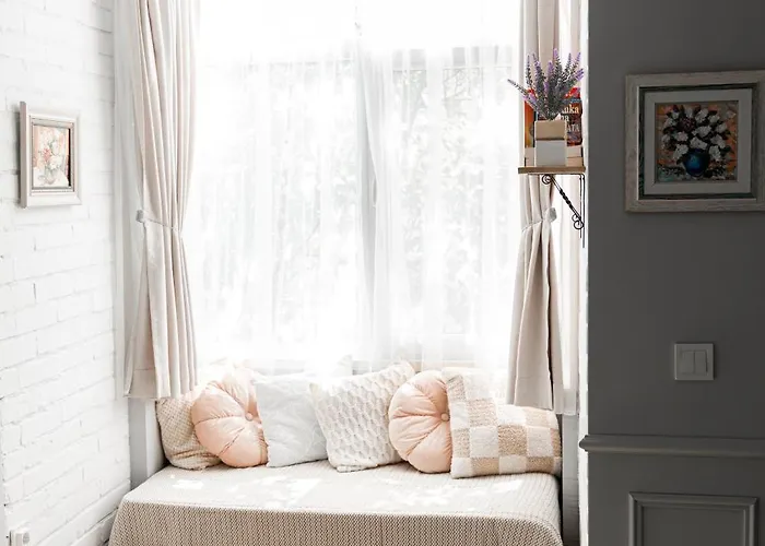 Cozy Stay, Free Parking, Quiet Nights *